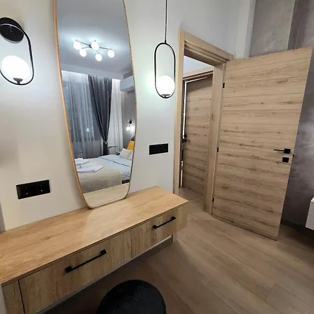 Luxury Designer Next To Ndk And Free Parking