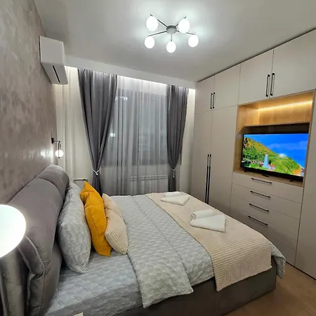 Luxury Designer Next To Ndk And Free Parking Διαμέρισμα