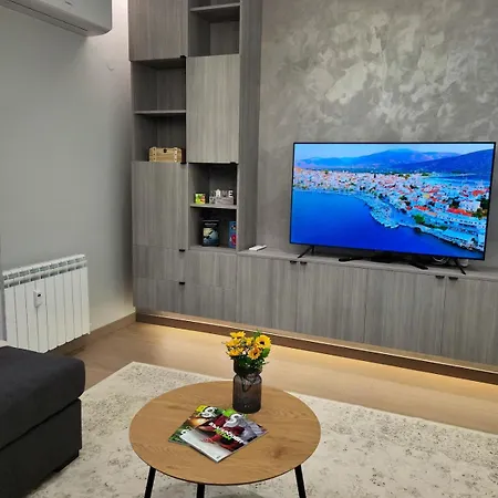 Luxury Designer Next To Ndk And Free Parking Διαμέρισμα Σόφια